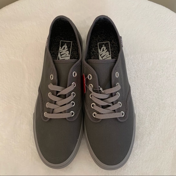 Vans Shoes - Vans Size 10  (NWT)